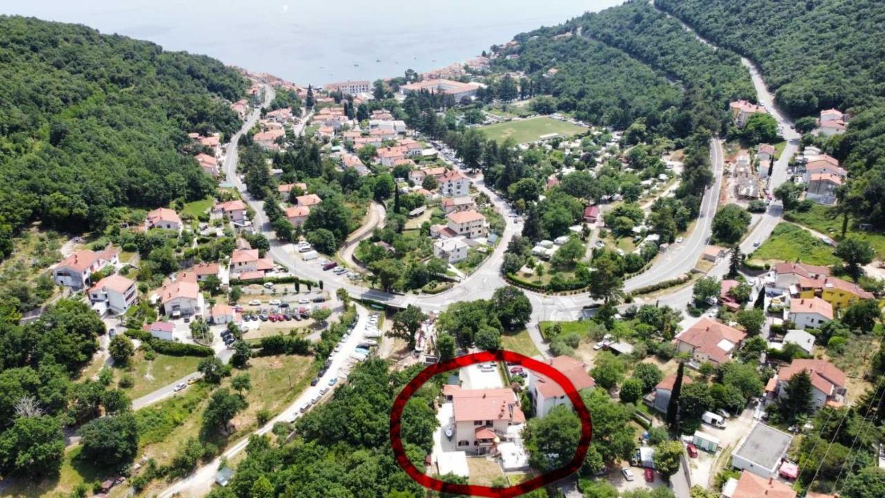 Guest House Dešković Mošćenička Draga Extérieur photo
