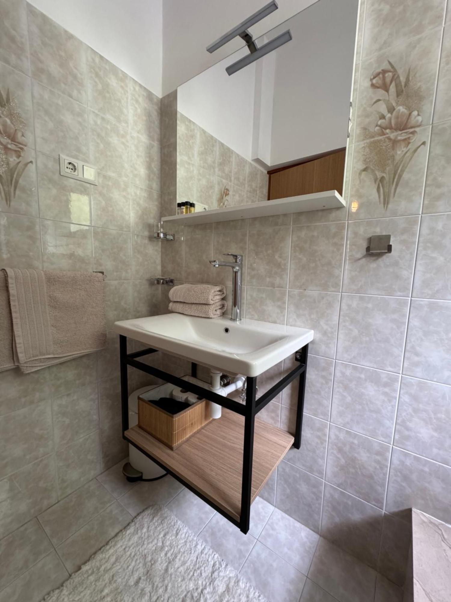Guest House Dešković Mošćenička Draga Extérieur photo